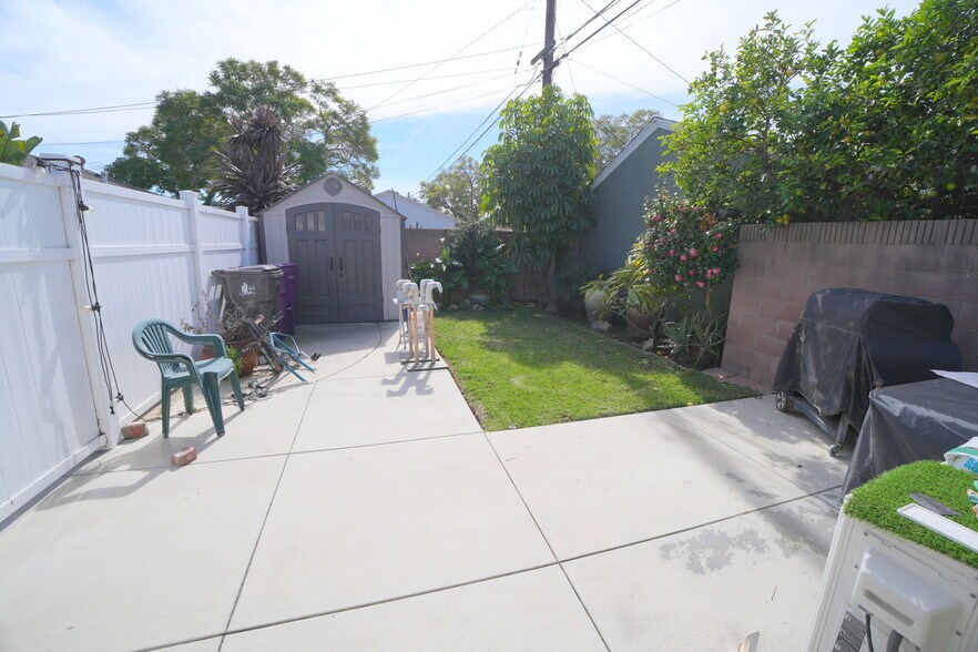 Building Photo - 3407 Volk Ave