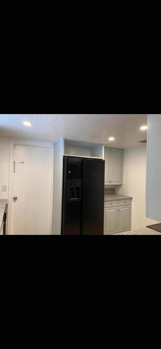 Building Photo - 1243 Kinglet Terrace