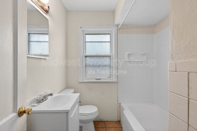 Building Photo - 9923 Jeffrey Dr