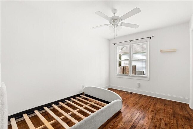 Building Photo - 259 Spence Ave SE