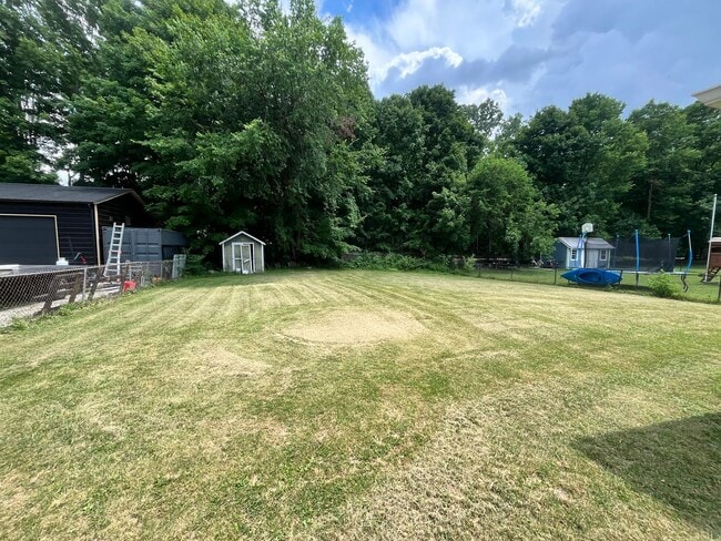 Building Photo - Cozy 3-Bedroom Ranch Near Morse Lake