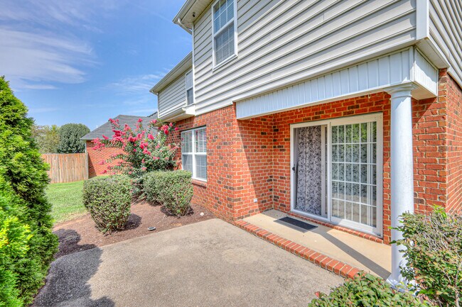 Building Photo - 2609 Westhaven Dr