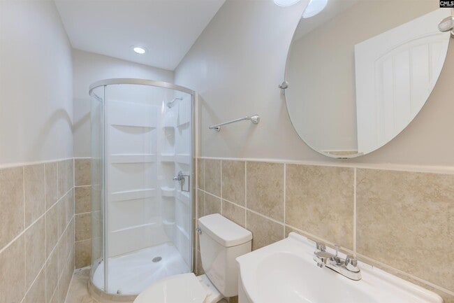Building Photo - 2019 Haverford Cir
