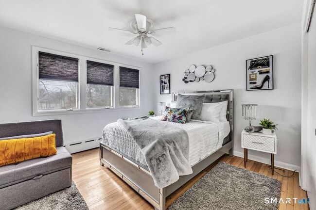 Building Photo - 110 Grenelle St