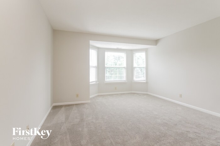 Building Photo - 3639 Homestead Cir E