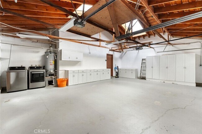 Building Photo - 27045 Esward Dr