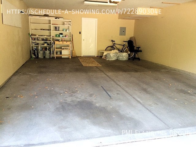 Building Photo - 2954 Kalmia Ave