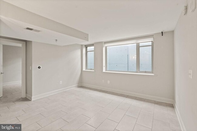 Building Photo - 1311 13th St NW