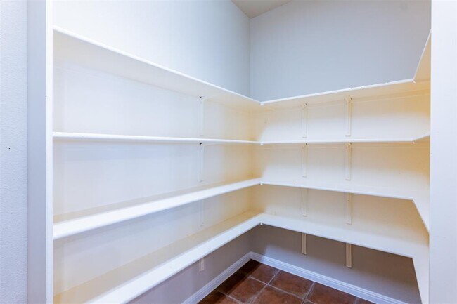 Building Photo - 9329 Castle Pines Dr