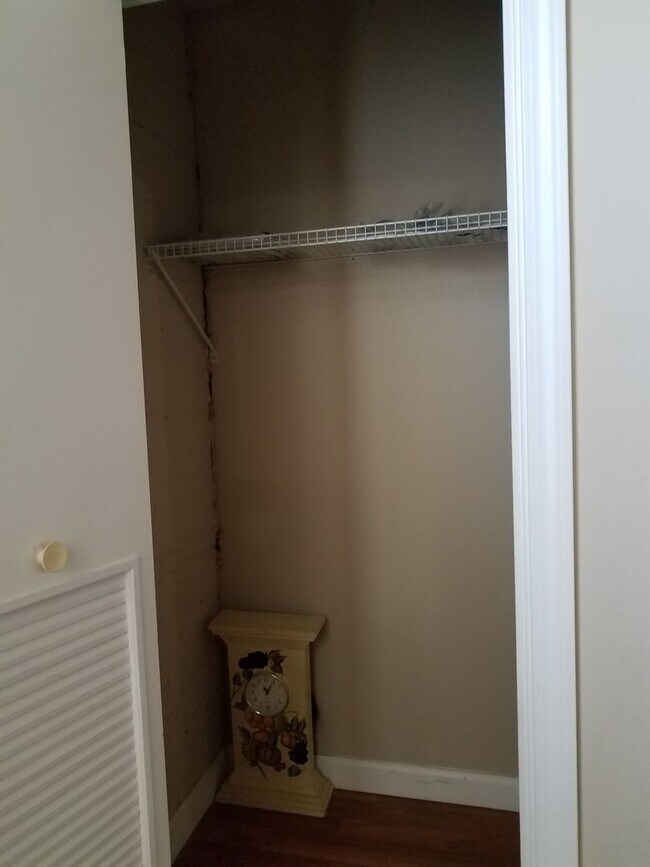 Building Photo - 2 bedroom 2 bath furnished - first floor unit