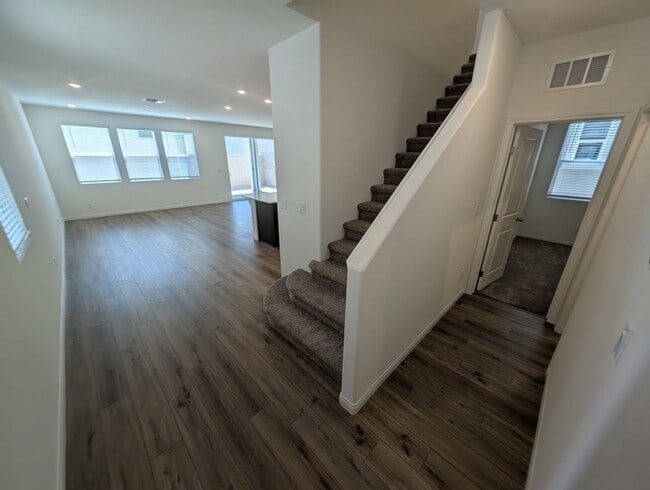 Building Photo - 10031 Indy Rey Ct