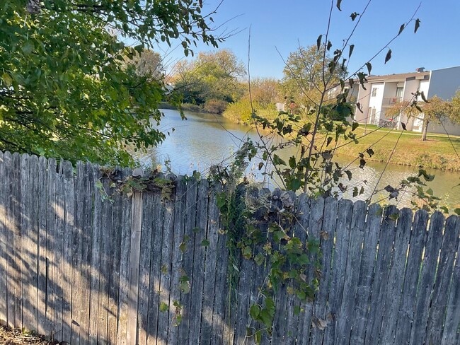 Building Photo - 1066 Foxworth Blvd