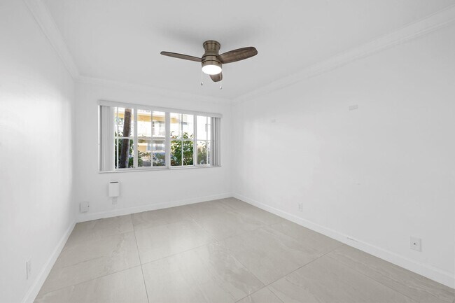 Building Photo - 1515 E Broward Blvd