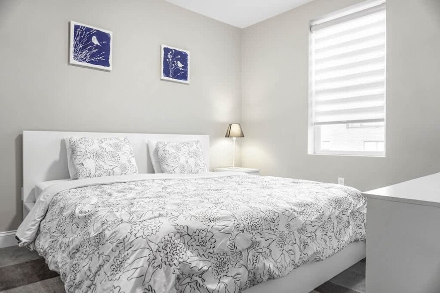 Building Photo - 140 Pearl St