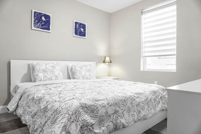 Building Photo - 140 Pearl St