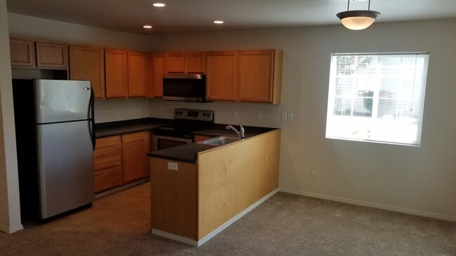 Interior Photo - 031-Pringle