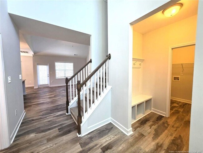 Building Photo - 644 Amusement Dr