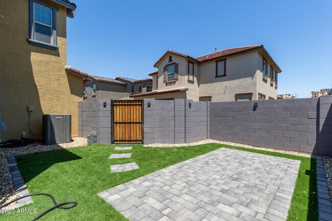 Building Photo - 3813 N 100th Dr