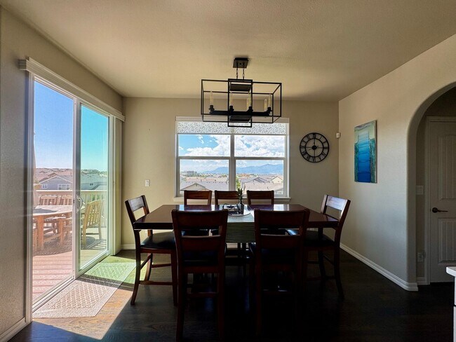 Building Photo - Stunning 5 Bedroom Home in Cordera with access to Community center with pool