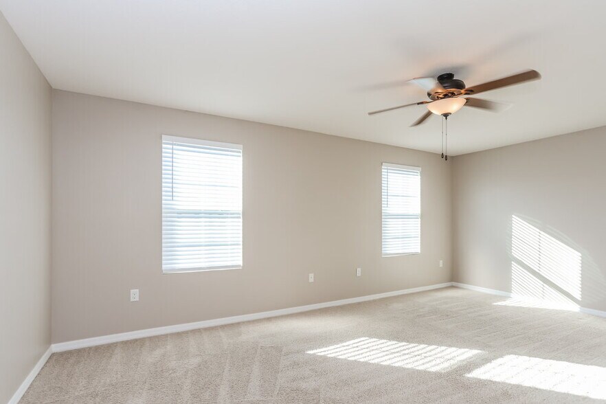 Building Photo - 1802 Greenwood Valley Dr