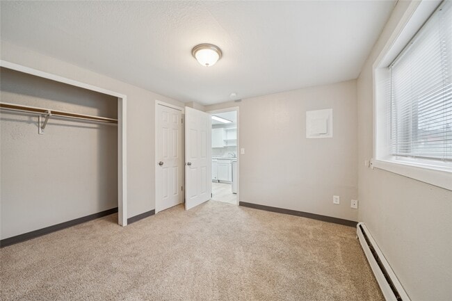 Building Photo - 12332 End St