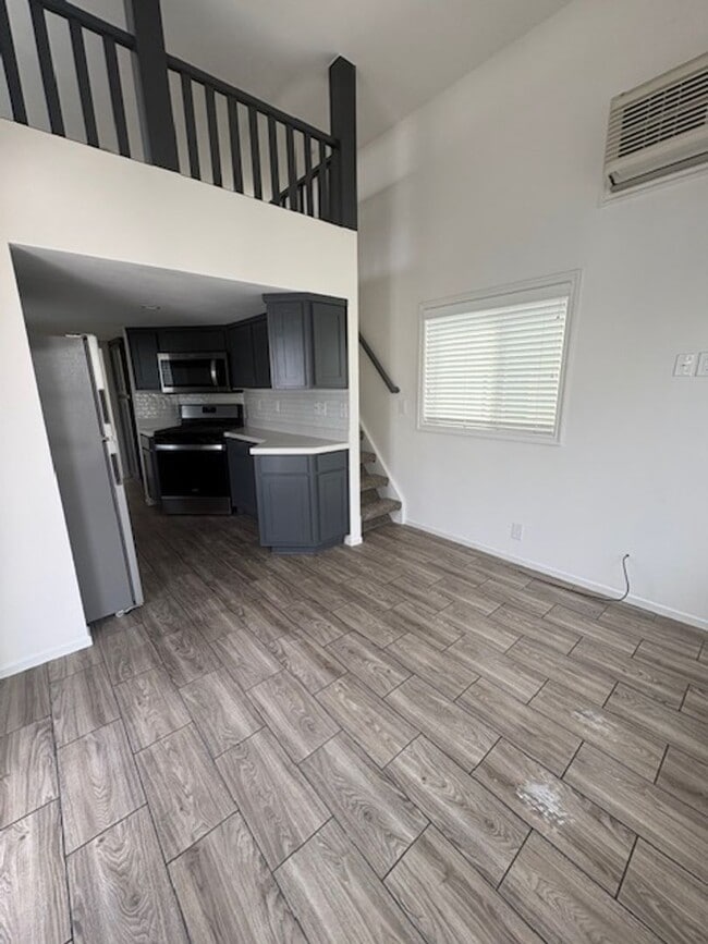 Building Photo - 1105 Morro Ave