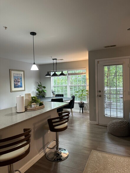 Building Photo - 2155 Scotts Crossing Ct