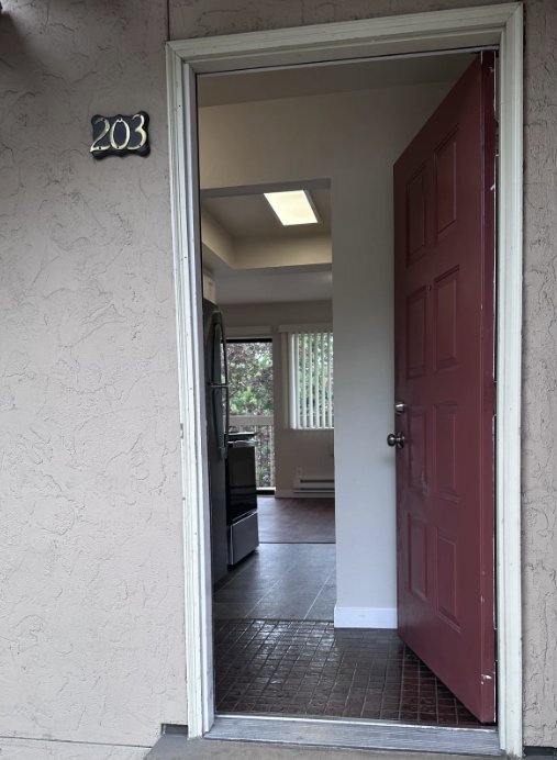 Building Photo - 3001 SW Avalon Way