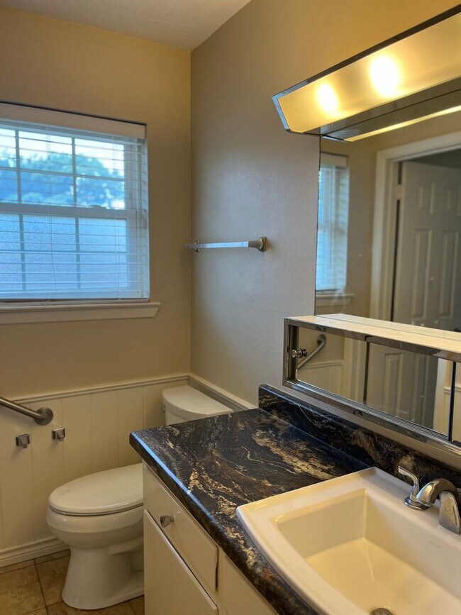 Building Photo - Located close to Bonham Middle School 3/2/2