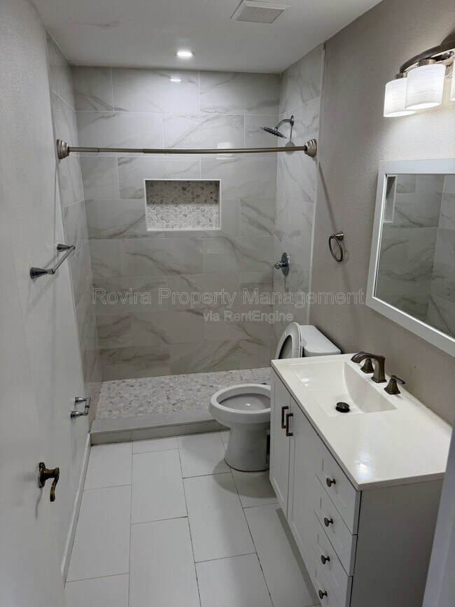 Building Photo - 1501 Chevington Ct