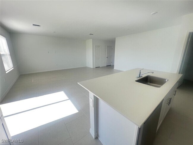 Building Photo - 19550 Fairhill Ct