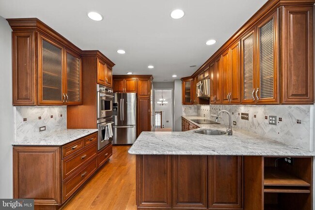 Building Photo - 12608 Yardarm Pl
