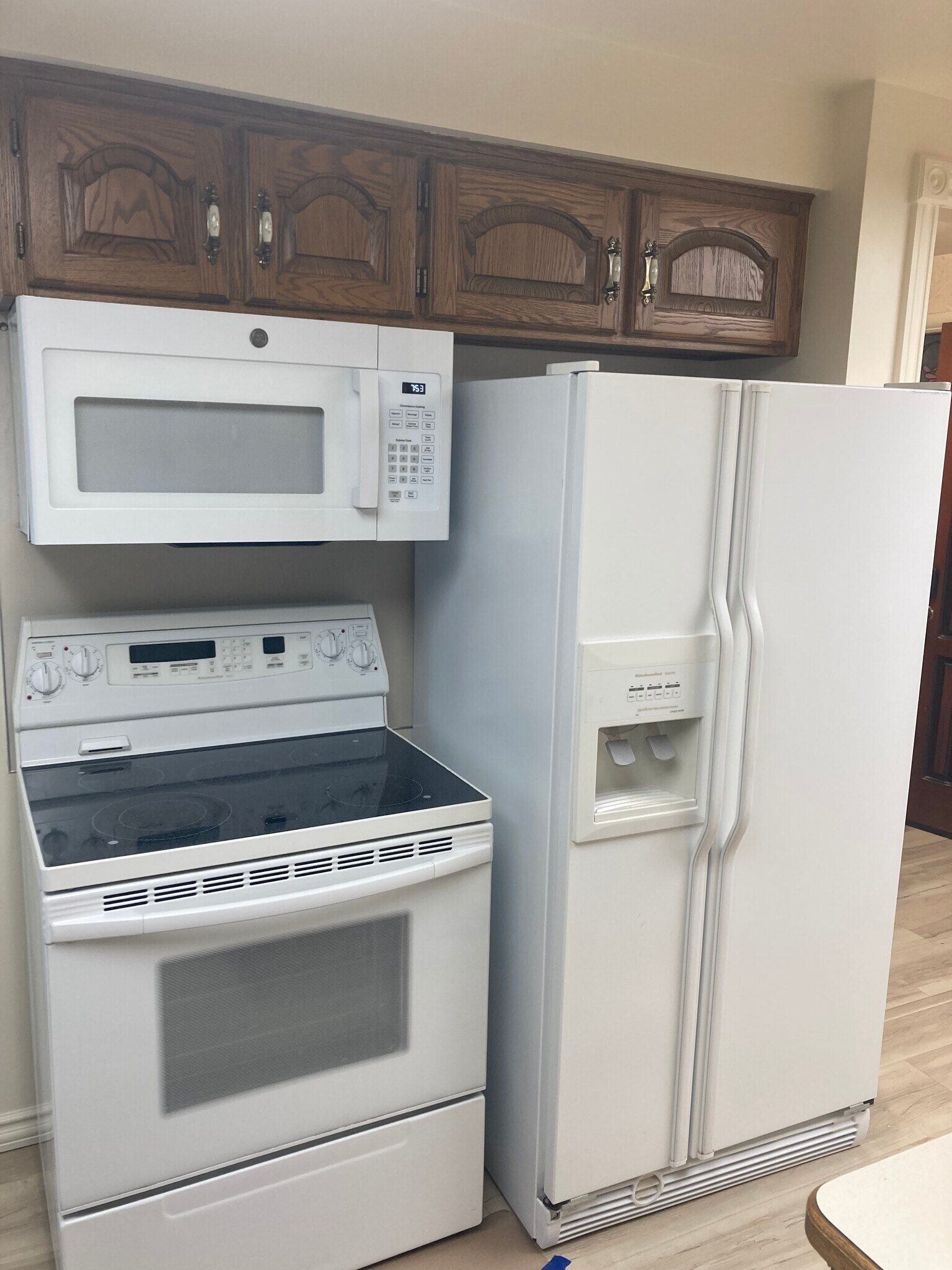 Kitchen - 615 E 250 N