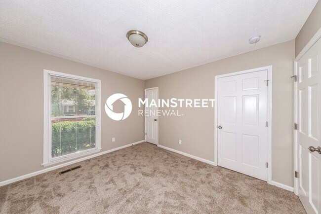 Building Photo - 3 Bedroom Pet-Friendly Home in Tarrant, AL with Main Street Renewal