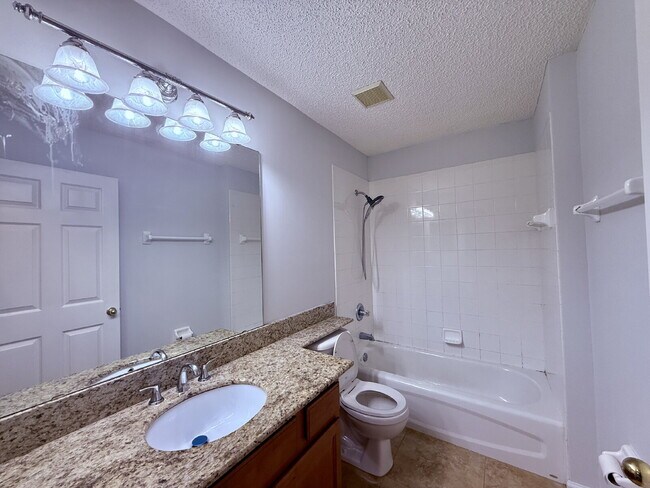 Building Photo - Stunning Lakefront Retreat: 3BR/2BA Home w...
