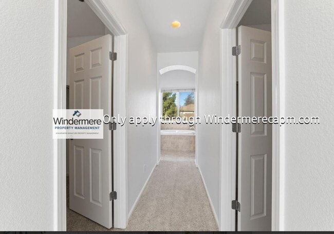 Building Photo - Welcome to The Rivers! Fabulous Floor Plan...