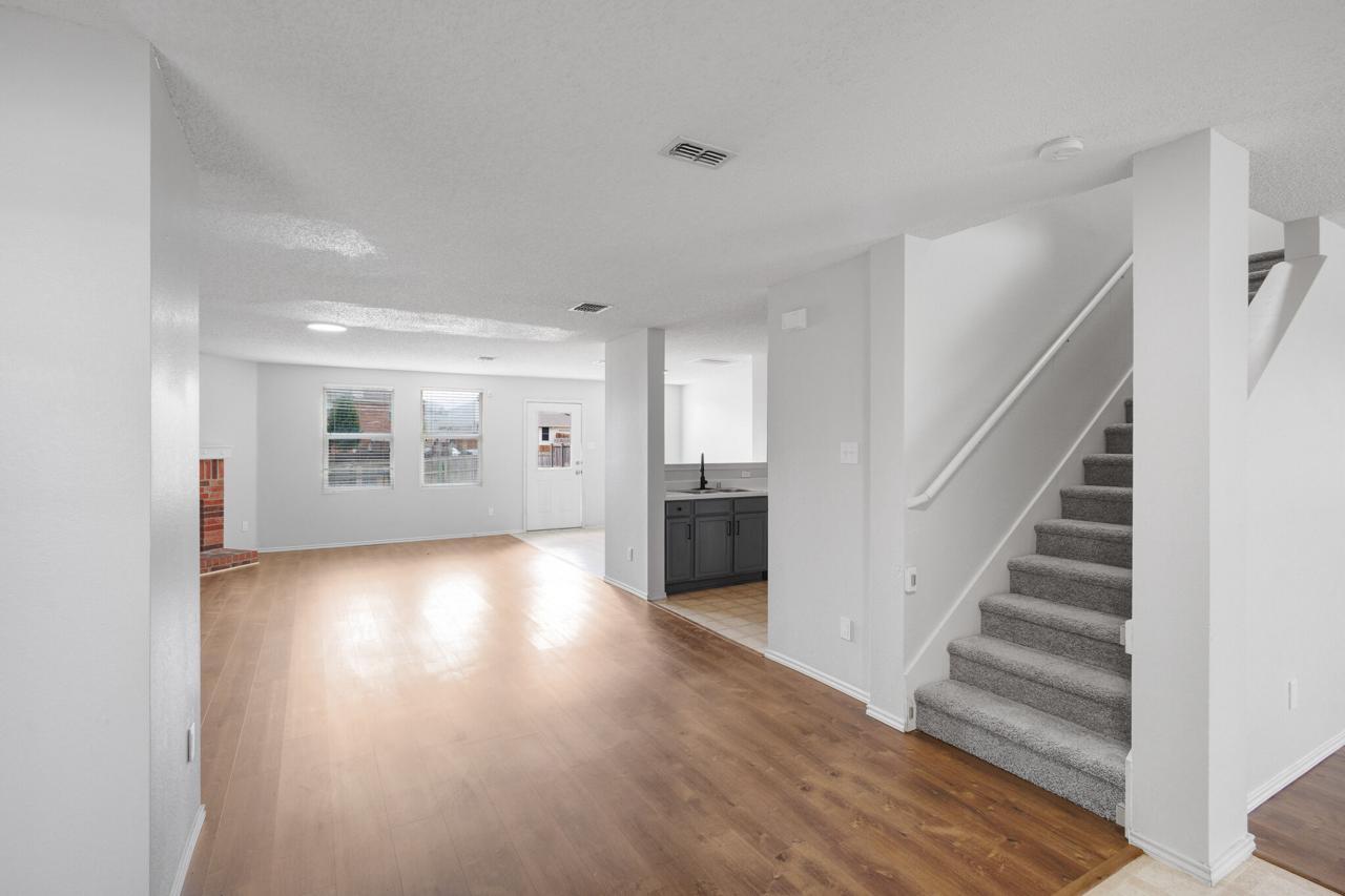 Building Photo - 1352 Dawson Way