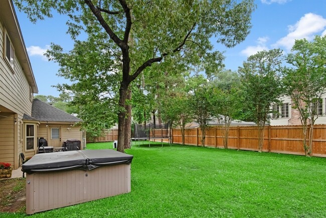 Building Photo - 16130 Hexham Dr