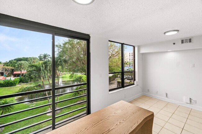 Building Photo - 7201 Promenade E Dr