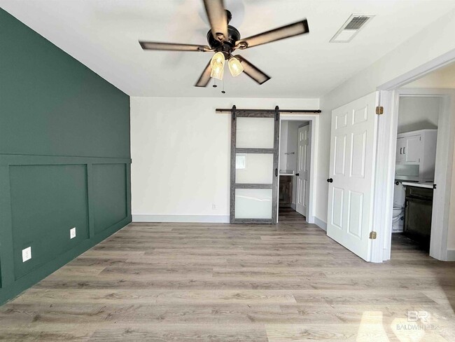 Building Photo - 500 Grant St