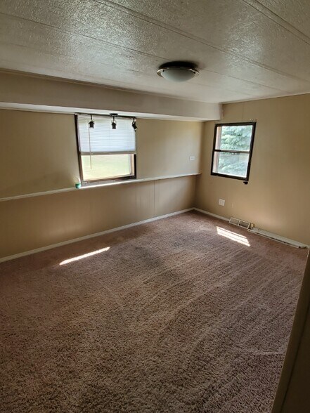 Building Photo - 625 Beck Ave