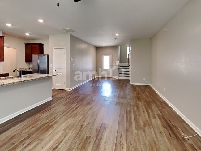 Building Photo - 170 Al Jennah Blvd