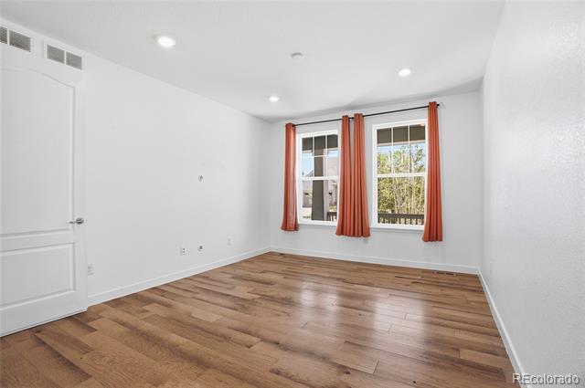 Building Photo - 901 Sandstone Cir