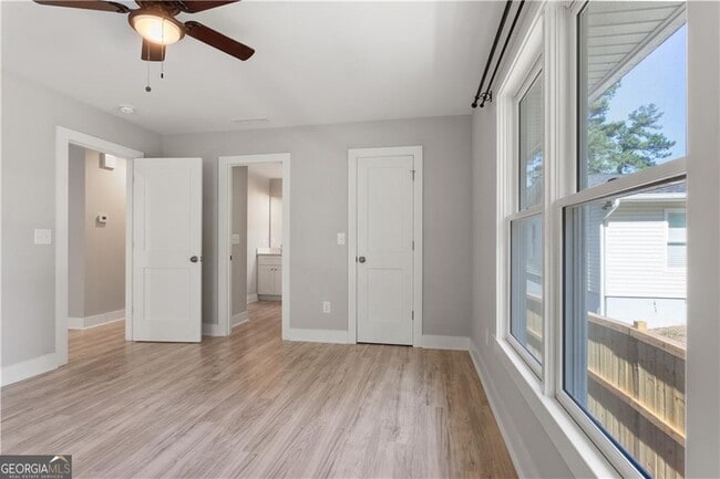 Building Photo - 2666 Davenport St