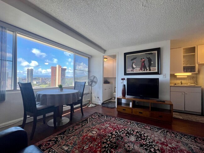 Open unobstructed views - 2888 Ala Ilima St