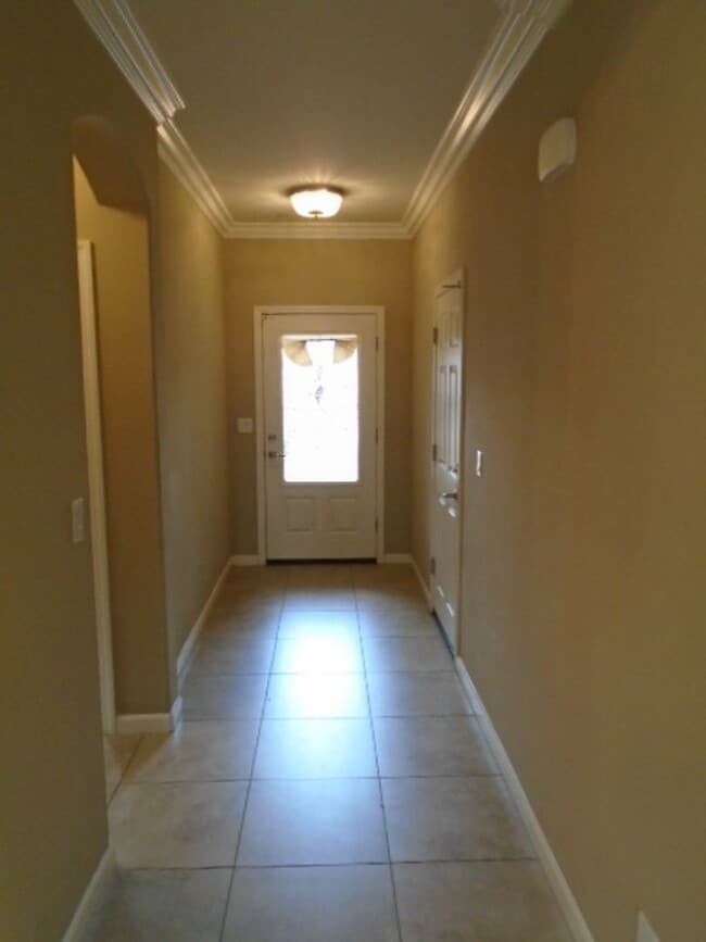 Building Photo - BEAUTIFUL 2 STORY IN WEST ROSEVILLE! 4 BEDROOM, 3 BATH, 3 CAR GARAGE, WITH LOW MAINTENANCE YARD!