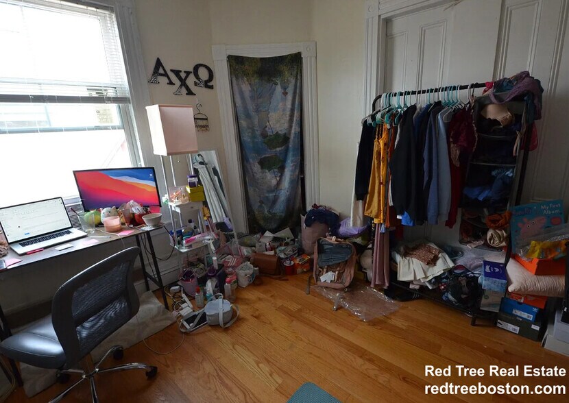Apt 14 - 35 Brookline St