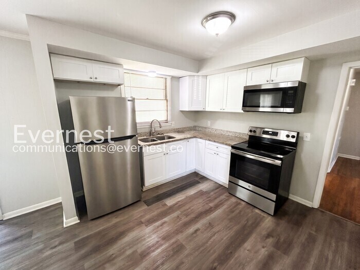 Building Photo - 316 Bonnavue Dr
