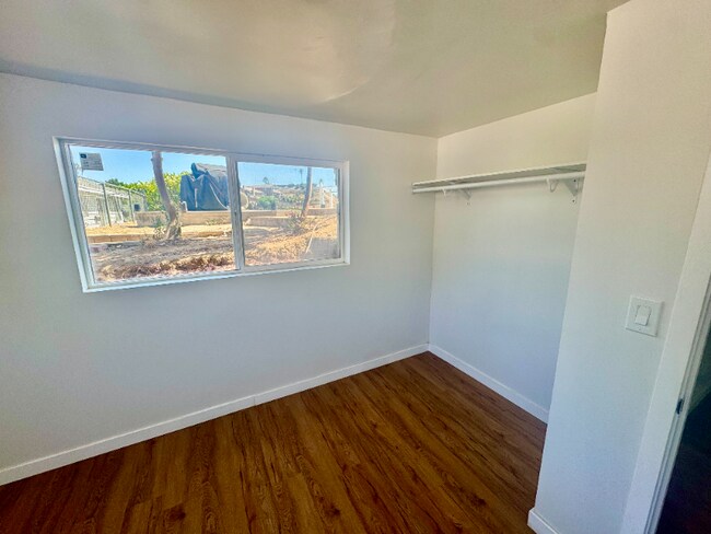 Building Photo - 5557 Ave Juan Bautista
