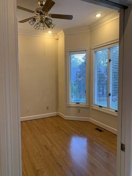 Building Photo - 111 Geers Ct